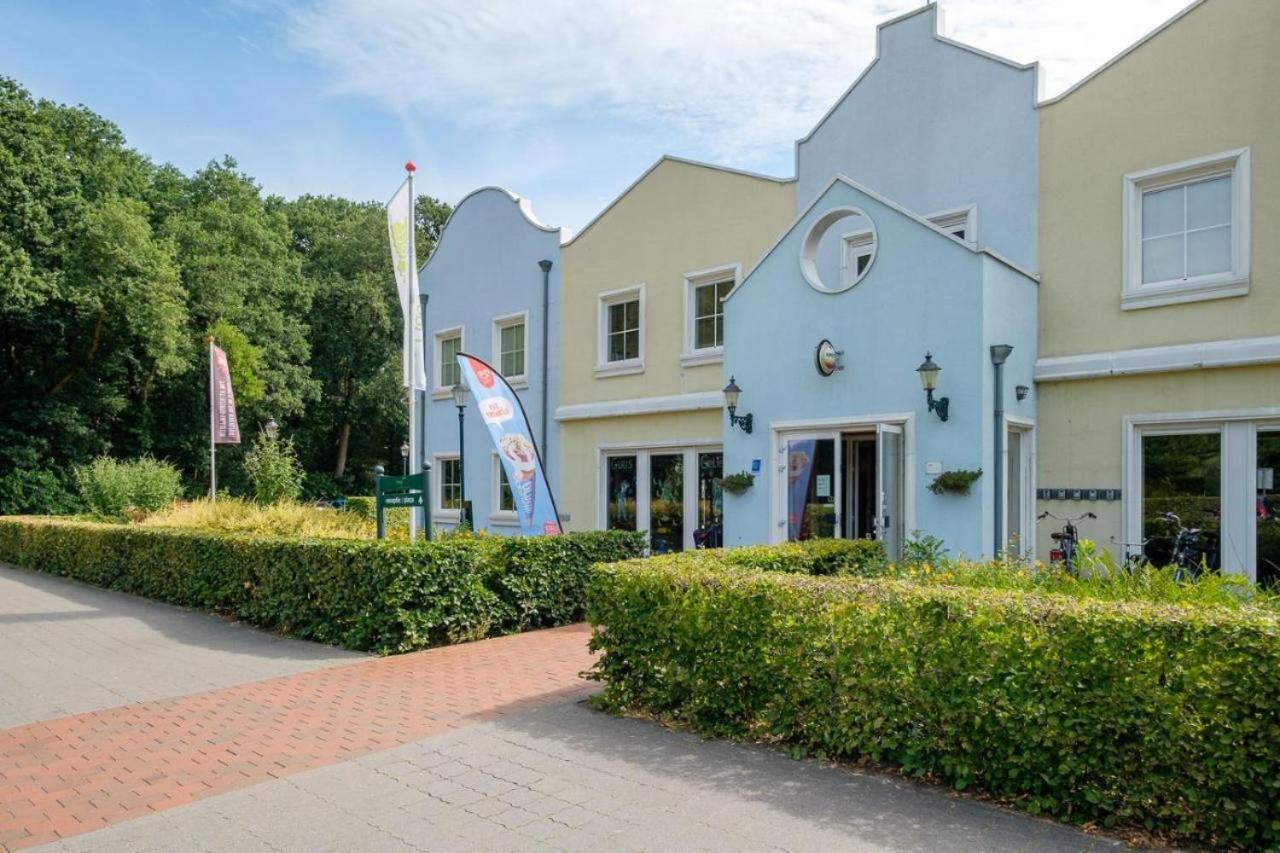 Het Familie Boshuisje - Vakantiewoning Op Prachtig Park Met Veel Faciliteiten Inc Ligbad Gramsbergen Exteriör bild