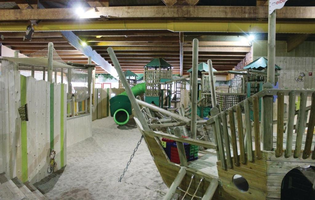 Het Familie Boshuisje - Vakantiewoning Op Prachtig Park Met Veel Faciliteiten Inc Ligbad Gramsbergen Exteriör bild